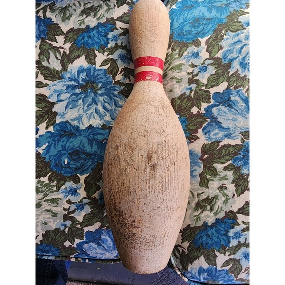 Vintage Wooden Full Size Bowling Pin Red With UnPainted Wood  Shabby Chic - Picture 2 of 7